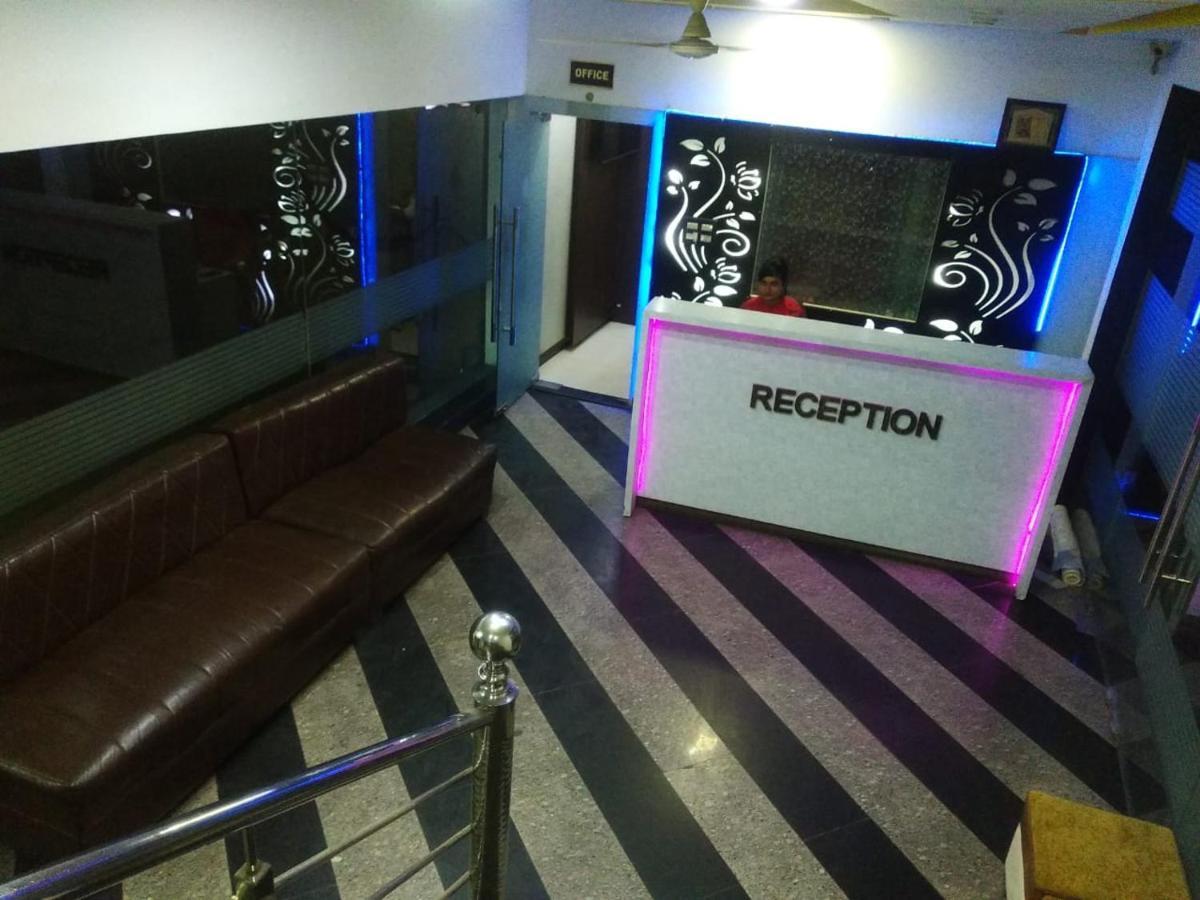 Negi'S Grand By Wb Hotels Kānpur Eksteriør bilde